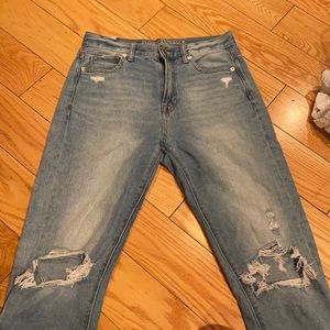 American Eagle Mom Jeans - high wasted